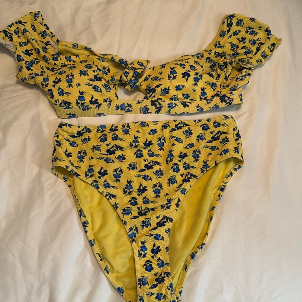 Jessica Simpson bathing suit Like New